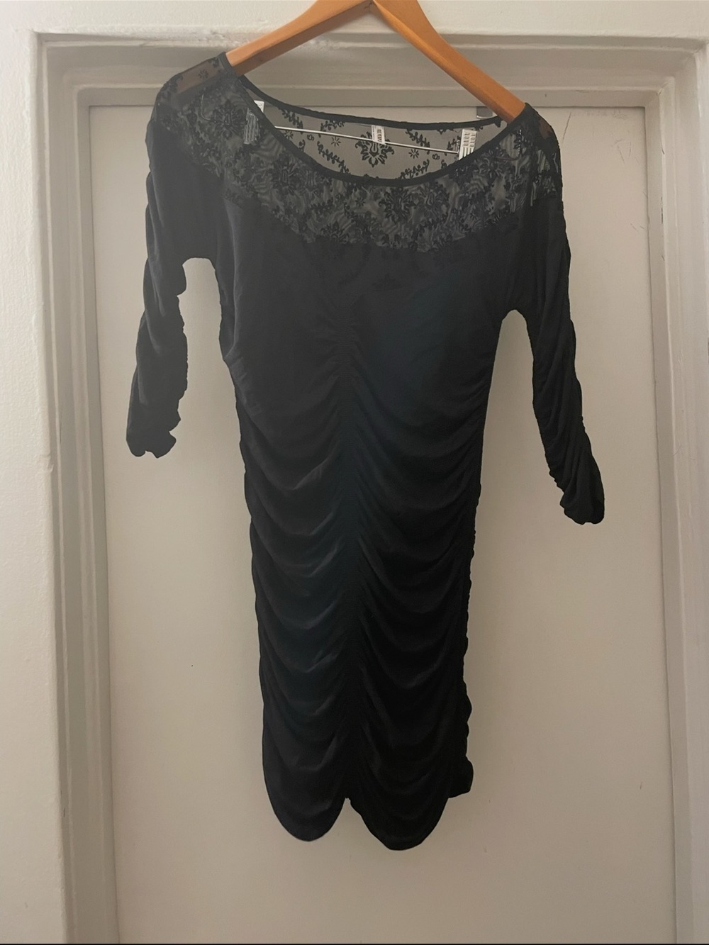 Free People‎ Black Ruched Lace-Yoke Long Sleeve Dress size Large